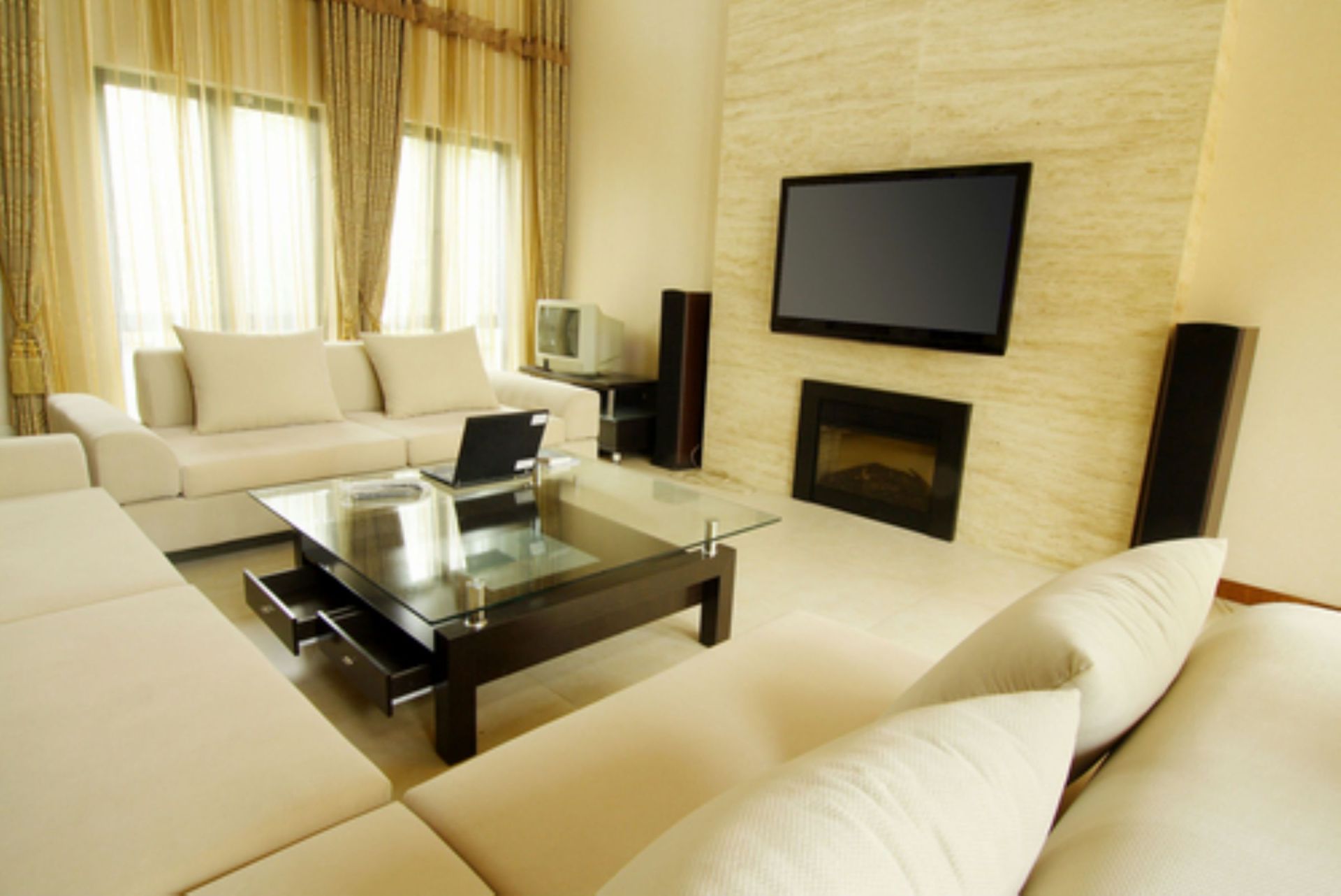 apartment 4 Rooms for sale on CANNES (06400)